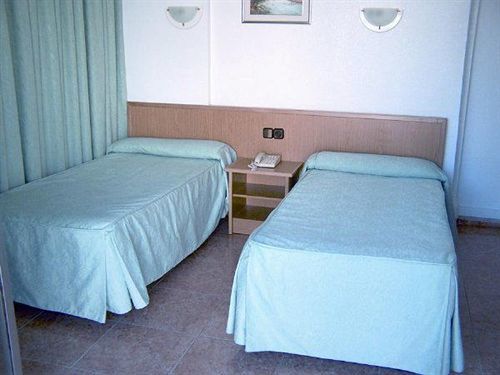 Hotel Cervantes Alicante Bagian luar foto